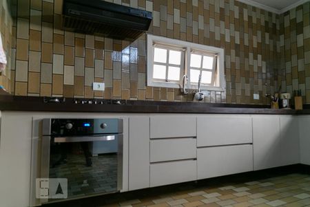 Casa à venda com 475m², 4 quartos e 5 vagasCozinha