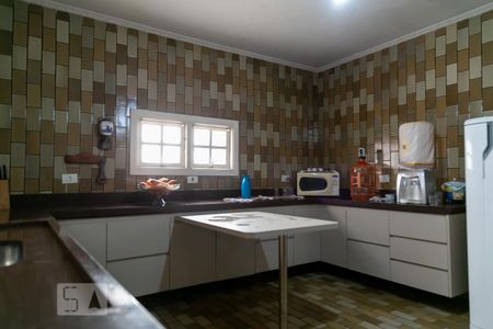 Casa à venda com 475m², 4 quartos e 5 vagasCozinha