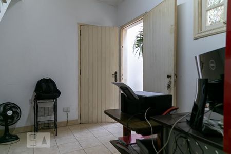 Casa à venda com 475m², 4 quartos e 5 vagasCasa anexa - Escritório