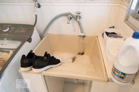 Casa à venda com 315m², 4 quartos e 5 vagas Casa à venda com 315m², 4 quartos e 5 vagasÁrea de Serviço