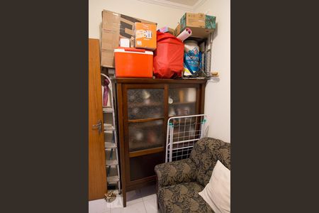 Casa à venda com 315m², 4 quartos e 5 vagas Casa à venda com 315m², 4 quartos e 5 vagasQuarto de Serviço