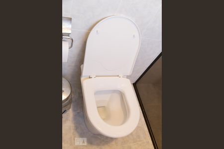 Casa à venda com 315m², 4 quartos e 5 vagas Casa à venda com 315m², 4 quartos e 5 vagasBanheiro do Quarto 3