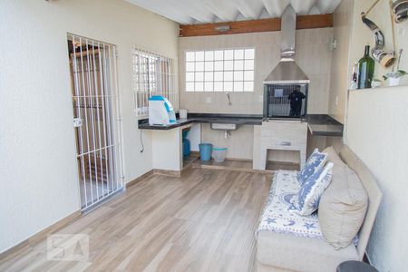 Casa à venda com 315m², 4 quartos e 5 vagas Casa à venda com 315m², 4 quartos e 5 vagasChurrasqueira