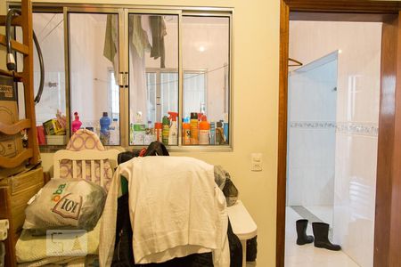 Casa à venda com 315m², 4 quartos e 5 vagas Casa à venda com 315m², 4 quartos e 5 vagasQuarto de Serviço