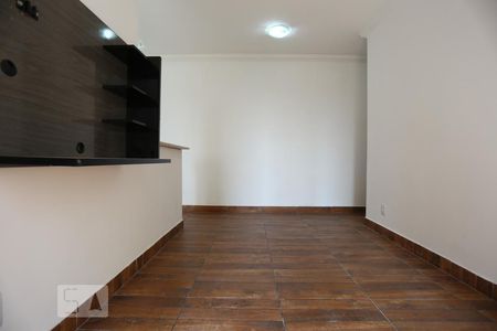 Sala de apartamento para alugar com 2 quartos, 50m² em Metalúrgicos, Osasco