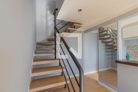 Apartamento à venda com 130m², 3 quartos e 2 vagasEscada