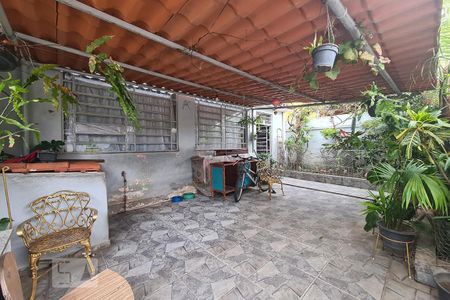 Casa à venda com 179m², 2 quartos e 1 vaga Casa à venda com 179m², 2 quartos e 1 vagavaranda