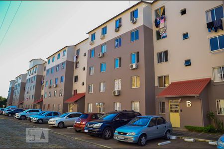 Apartamento à venda com 42m², 2 quartos e 1 vaga Apartamento à venda com 42m², 2 quartos e 1 vagaFachada do bloco