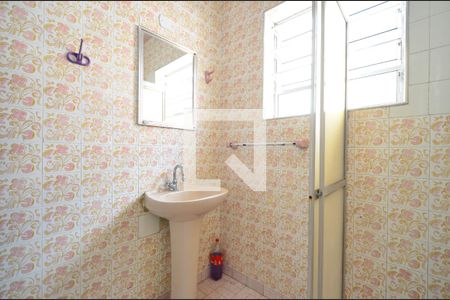 Casa à venda com 180m², 4 quartos e 2 vagasBanheiro Social