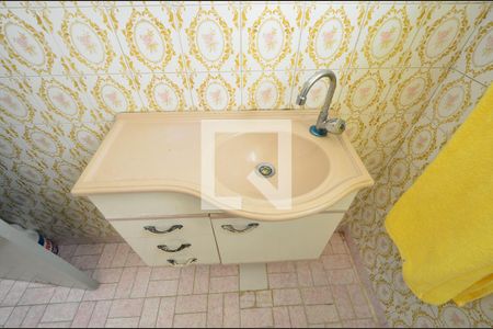 Casa à venda com 180m², 4 quartos e 2 vagasBanheiro da Suíte