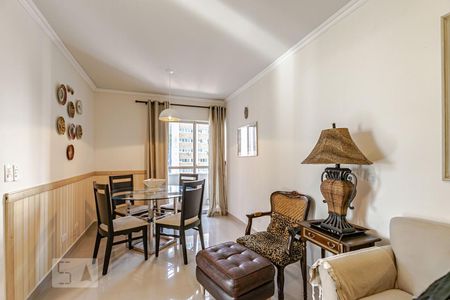 Sala de apartamento para alugar com 2 quartos, 70m² em Batel, Curitiba