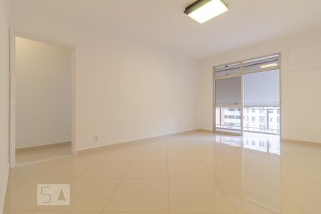 Sala de apartamento para alugar com 2 quartos, 75m² em Tijuca, Rio de Janeiro