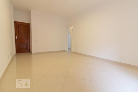 Sala de apartamento para alugar com 2 quartos, 75m² em Tijuca, Rio de Janeiro