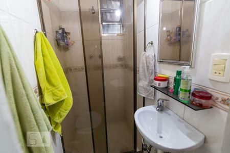 Apartamento à venda com 70m², 3 quartos e sem vaga Apartamento à venda com 70m², 3 quartos e sem vagaBanheiro da Suíte