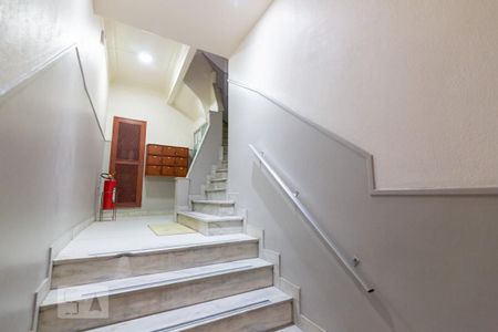 Apartamento à venda com 70m², 3 quartos e sem vaga Apartamento à venda com 70m², 3 quartos e sem vagaHall