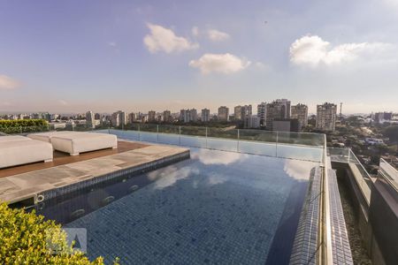 Studio à venda com 38m², 1 quarto e 1 vaga Studio à venda com 38m², 1 quarto e 1 vagaPiscina