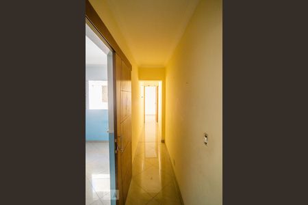 Casa para alugar com 220m², 3 quartos e 2 vagasCorredor