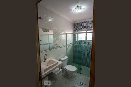 Casa para alugar com 220m², 3 quartos e 2 vagasBanheiro