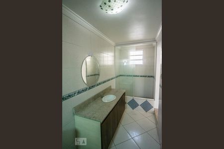 Casa para alugar com 220m², 3 quartos e 2 vagasBanheiro da Suíte