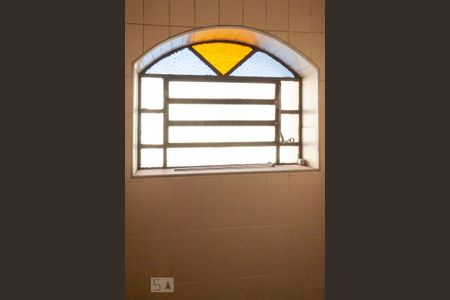 Casa à venda com 150m², 5 quartos e 2 vagas Casa à venda com 150m², 5 quartos e 2 vagasBanheiro 1