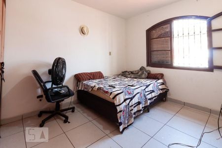Casa à venda com 150m², 5 quartos e 2 vagas Casa à venda com 150m², 5 quartos e 2 vagasQuarto 3