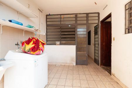 Casa à venda com 150m², 5 quartos e 2 vagas Casa à venda com 150m², 5 quartos e 2 vagasÁrea de serviço