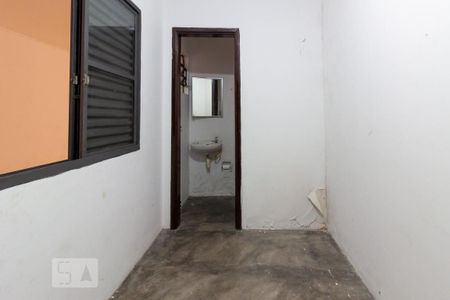Casa à venda com 150m², 5 quartos e 2 vagas Casa à venda com 150m², 5 quartos e 2 vagasQuarto 2- Edícula