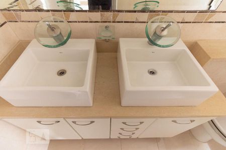 Apartamento à venda com 132m², 3 quartos e 3 vagasBanheiro da Suíte 3