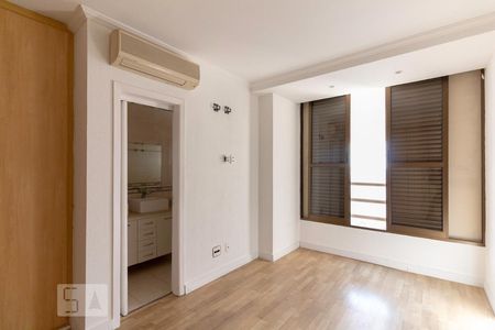 Apartamento à venda com 132m², 3 quartos e 3 vagasSuíte 3