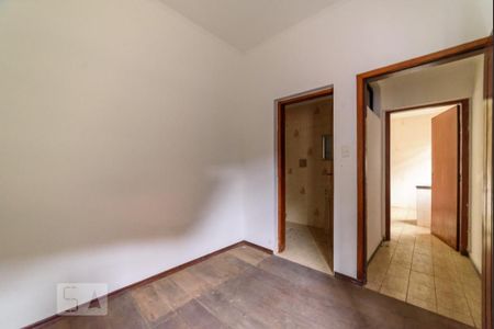 Casa à venda com 340m², 4 quartos e 4 vagasQuarto de Serviço