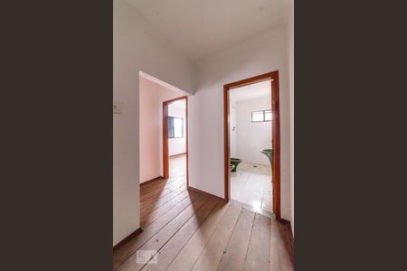 Casa à venda com 340m², 4 quartos e 4 vagasCorredor