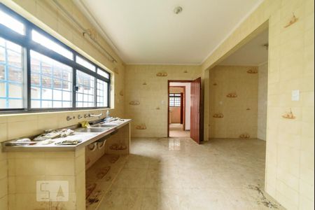 Casa à venda com 340m², 4 quartos e 4 vagasCozinha