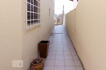 Casa à venda com 120m², 3 quartos e 3 vagasCorredor Lateral