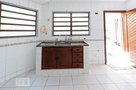 Casa à venda com 120m², 3 quartos e 3 vagasCozinha