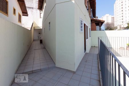 Casa à venda com 120m², 3 quartos e 3 vagasCorredor Lateral