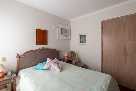 Apartamento à venda com 108m², 3 quartos e 2 vagas Apartamento à venda com 108m², 3 quartos e 2 vagasSuite