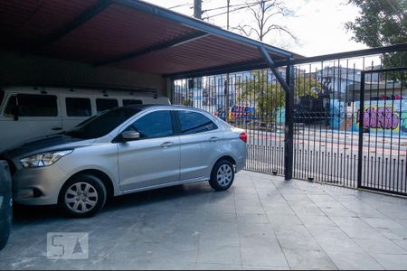 Casa à venda com 322m², 4 quartos e 4 vagas Casa à venda com 322m², 4 quartos e 4 vagasGaragem