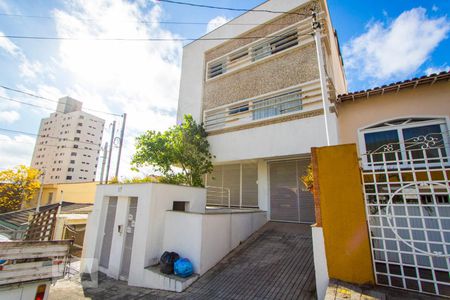 Apartamento para alugar com 160m², 2 quartos e 2 vagas Apartamento para alugar com 160m², 2 quartos e 2 vagasFachada