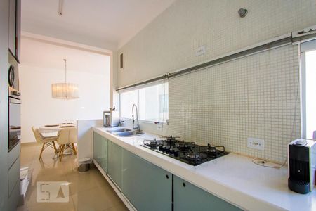 Apartamento para alugar com 160m², 2 quartos e 2 vagas Apartamento para alugar com 160m², 2 quartos e 2 vagasCozinha