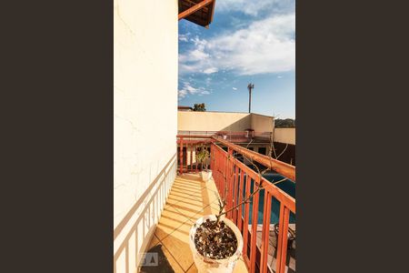Casa à venda com 800m², 6 quartos e 5 vagas Casa à venda com 800m², 6 quartos e 5 vagasSacada da Suíte 4