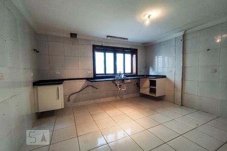 Casa à venda com 800m², 6 quartos e 5 vagas Casa à venda com 800m², 6 quartos e 5 vagasCozinha