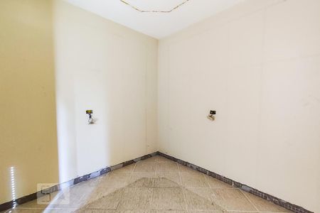 Casa à venda com 800m², 6 quartos e 5 vagas Casa à venda com 800m², 6 quartos e 5 vagasCloset da Suíte 4