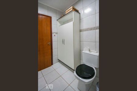 Apartamento à venda com 90m², 2 quartos e 1 vaga Apartamento à venda com 90m², 2 quartos e 1 vagaBanheiro