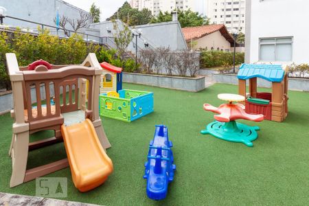 Apartamento à venda com 80m², 2 quartos e 1 vaga Apartamento à venda com 80m², 2 quartos e 1 vagaPlayground