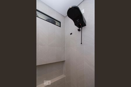 Apartamento para alugar com 97m², 2 quartos e sem vaga Apartamento para alugar com 97m², 2 quartos e sem vagaDetalhe Banheiro Corredor 2