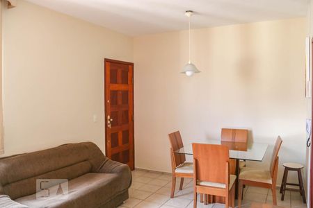 Sala de apartamento à venda com 3 quartos, 70m² em Monsenhor Messias, Belo Horizonte