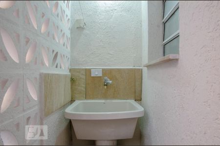 Casa à venda com 220m², 3 quartos e 2 vagasÁrea de serviço