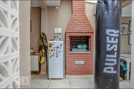 Casa à venda com 220m², 3 quartos e 2 vagasChurrasqueira