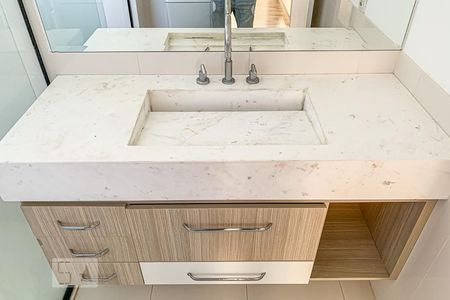 Apartamento à venda com 130m², 4 quartos e 3 vagas Apartamento à venda com 130m², 4 quartos e 3 vagasBanheiro do Quarto 3