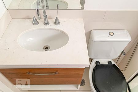 Apartamento à venda com 130m², 4 quartos e 3 vagas Apartamento à venda com 130m², 4 quartos e 3 vagasBanheiro Social